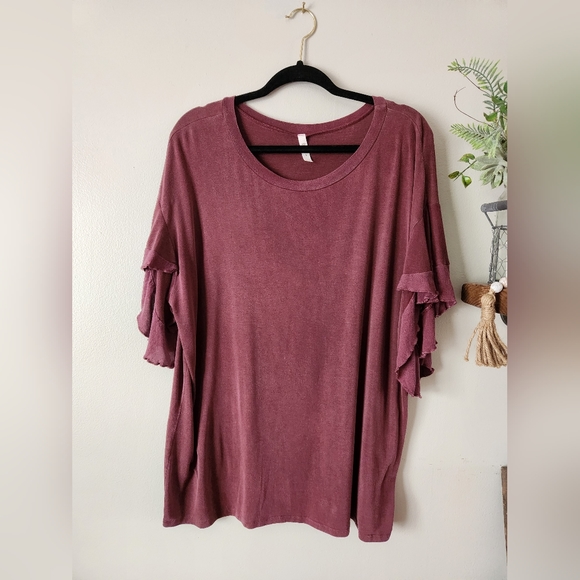 Burgundy Boutique Short Sleeve, Flutter Sleeves, Size Large - Picture 1 of 5